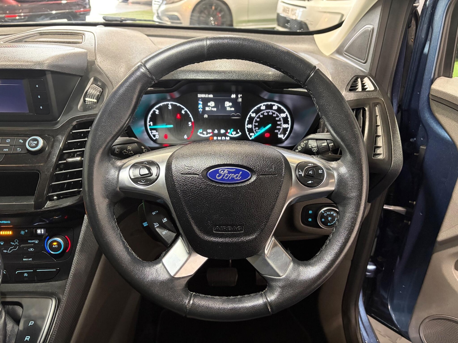 Used Ford Grand Tourneo Connect 2018 for sale - 77074457: Photo 24