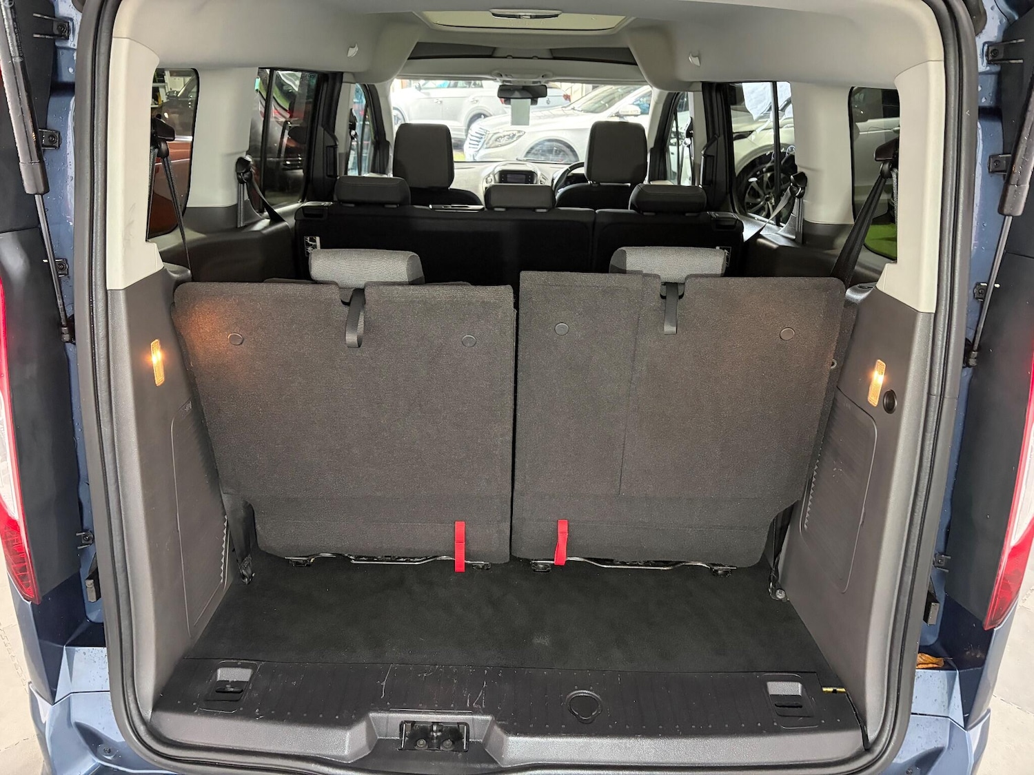 Used Ford Grand Tourneo Connect 2018 for sale - 77074457: Photo 27