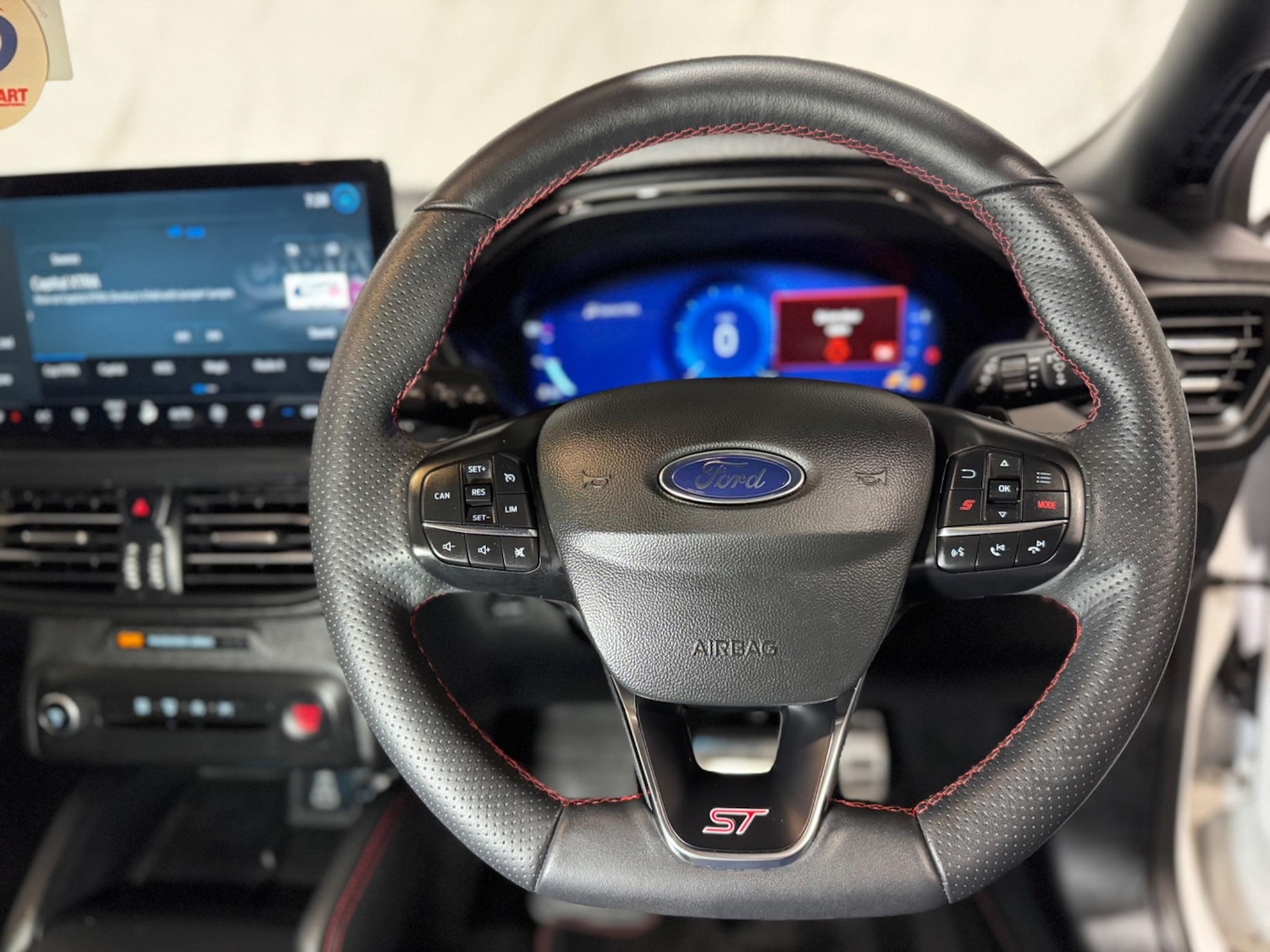 Used Ford Focus 2022 for sale - 76886854: Photo 26