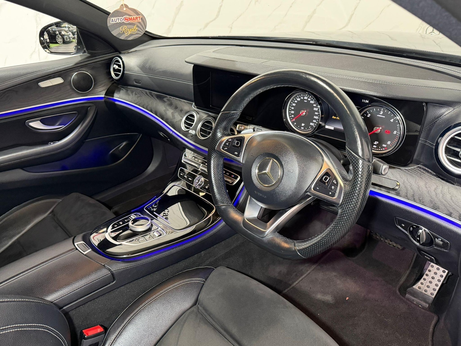 Used Mercedes-Benz E Class 2017 for sale - 77924909: Photo 11