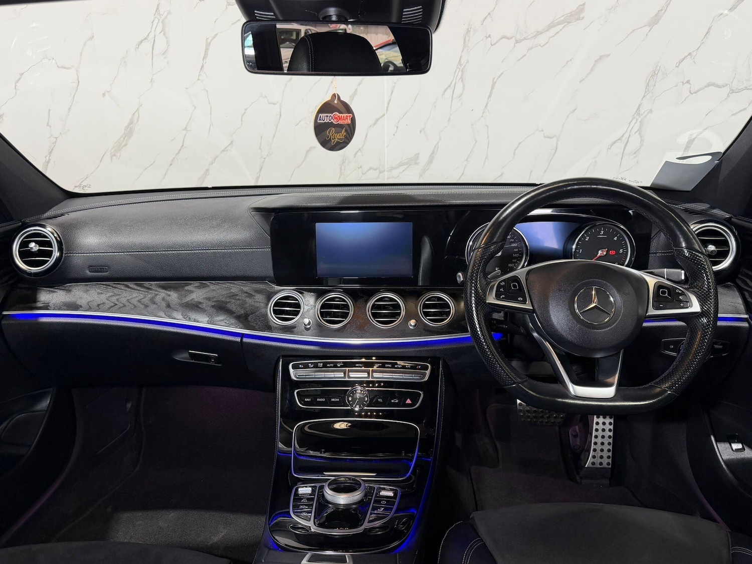 Used Mercedes-Benz E Class 2017 for sale - 77924909: Photo 14