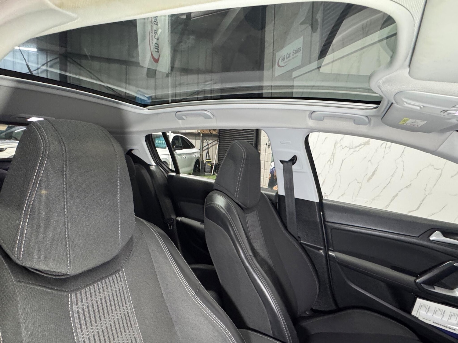 Used Peugeot 308 2017 for sale - 76537794: Photo 13