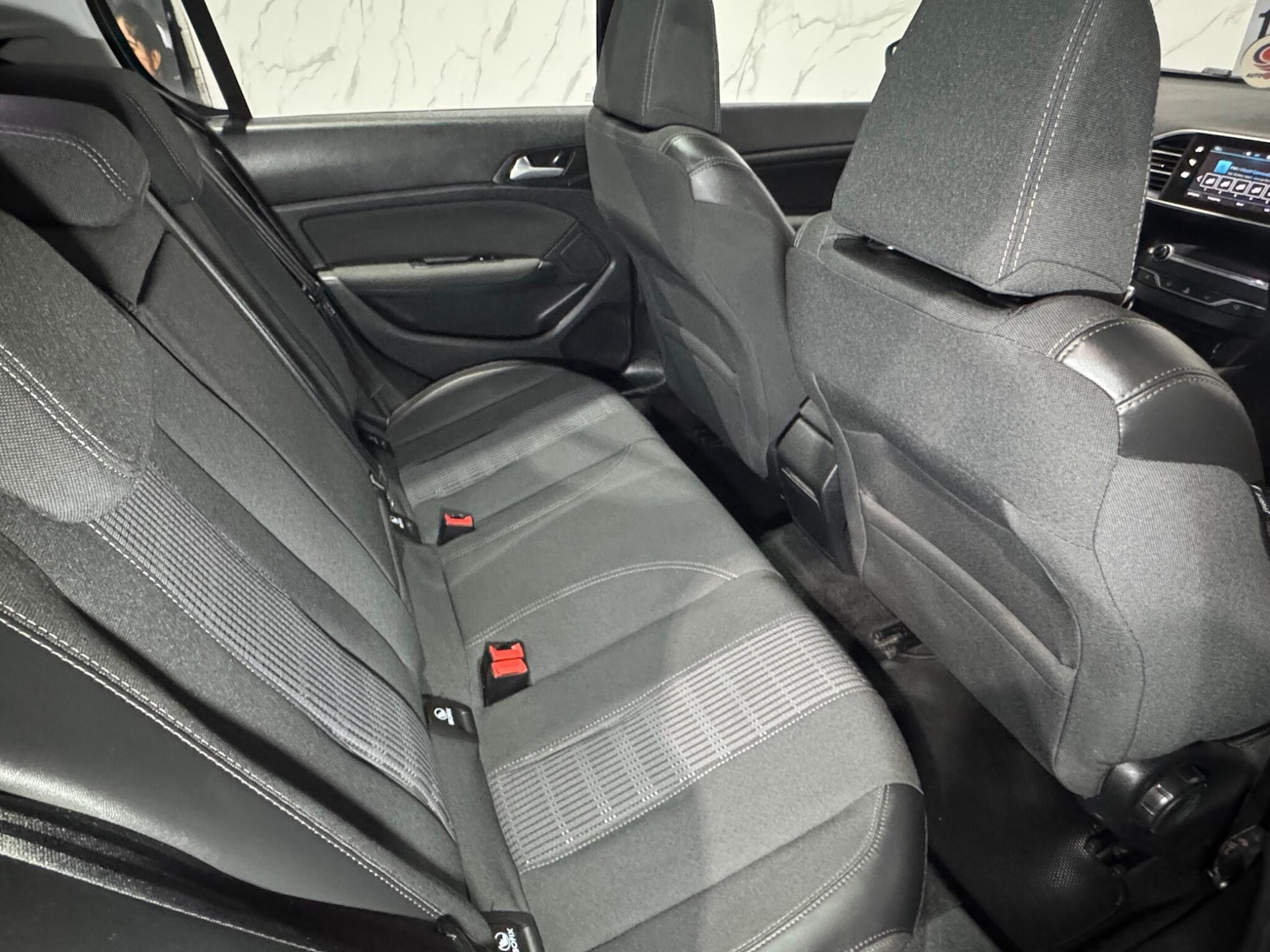 Used Peugeot 308 2017 for sale - 76537794: Photo 15