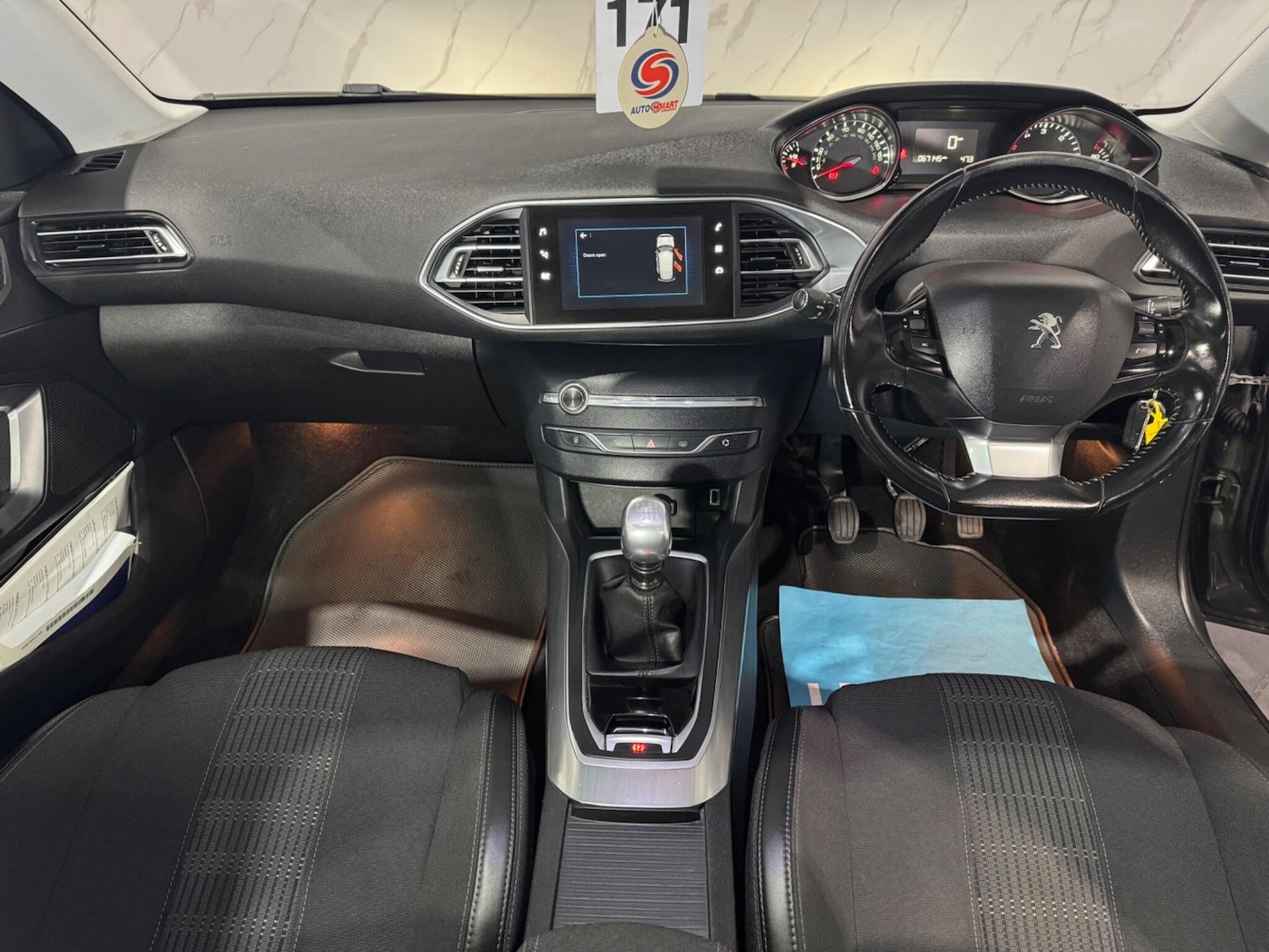 Used Peugeot 308 2017 for sale - 76537794: Photo 17