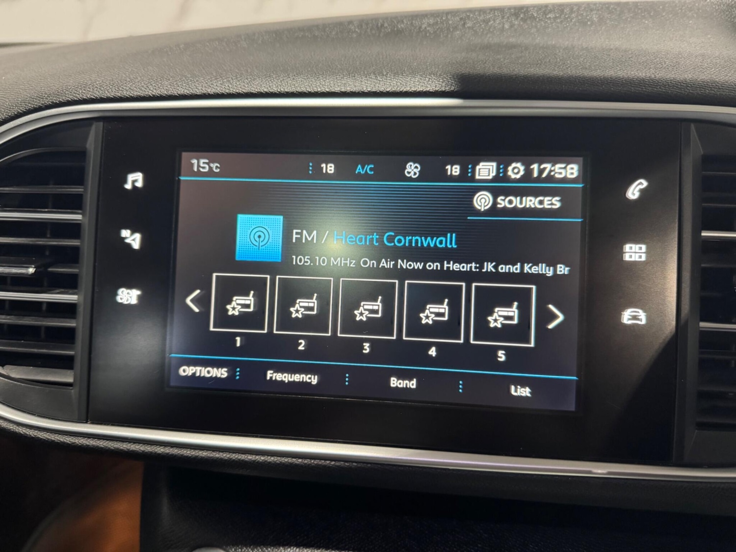 Used Peugeot 308 2017 for sale - 76537794: Photo 27