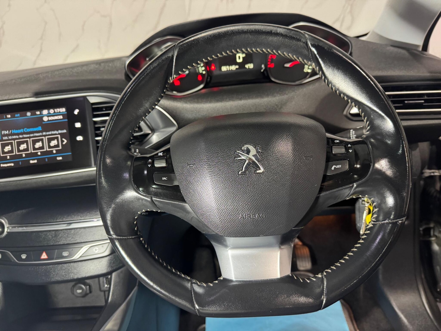 Used Peugeot 308 2017 for sale - 76537794: Photo 28