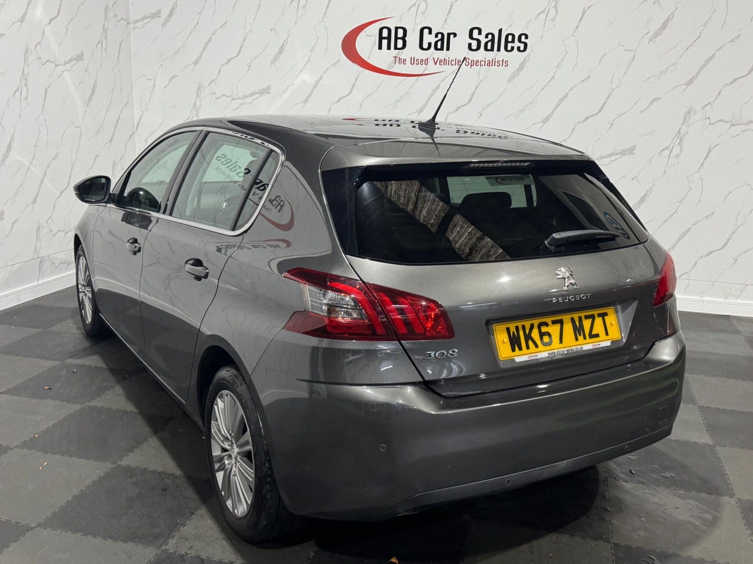 Used Peugeot 308 2017 for sale - 76537794: Photo 8