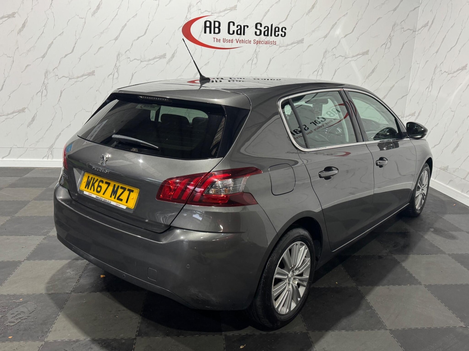 Used Peugeot 308 2017 for sale - 76537794: Photo 9