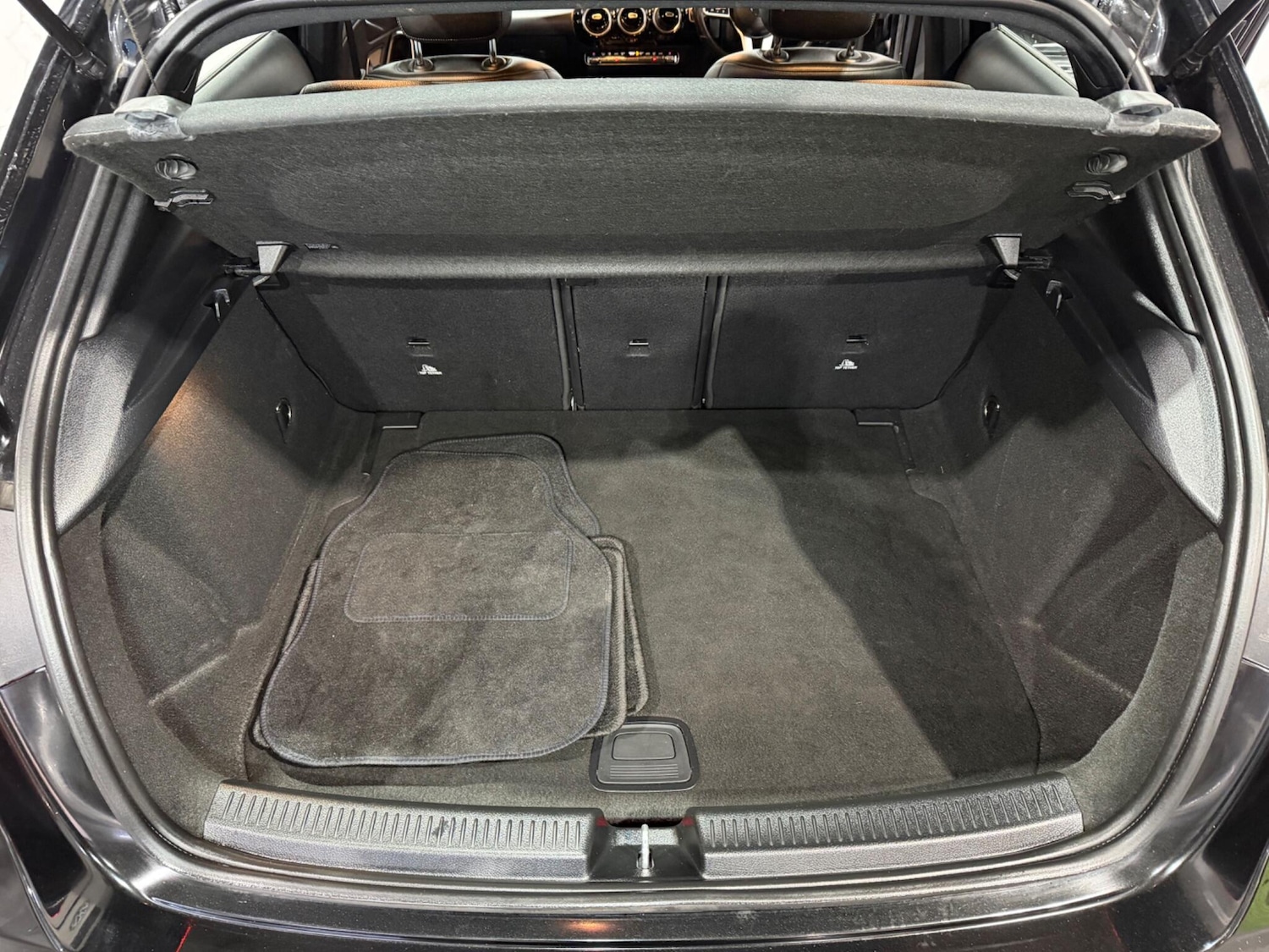 Used Mercedes-Benz A-Class 2018 for sale - 77052463: Photo 17