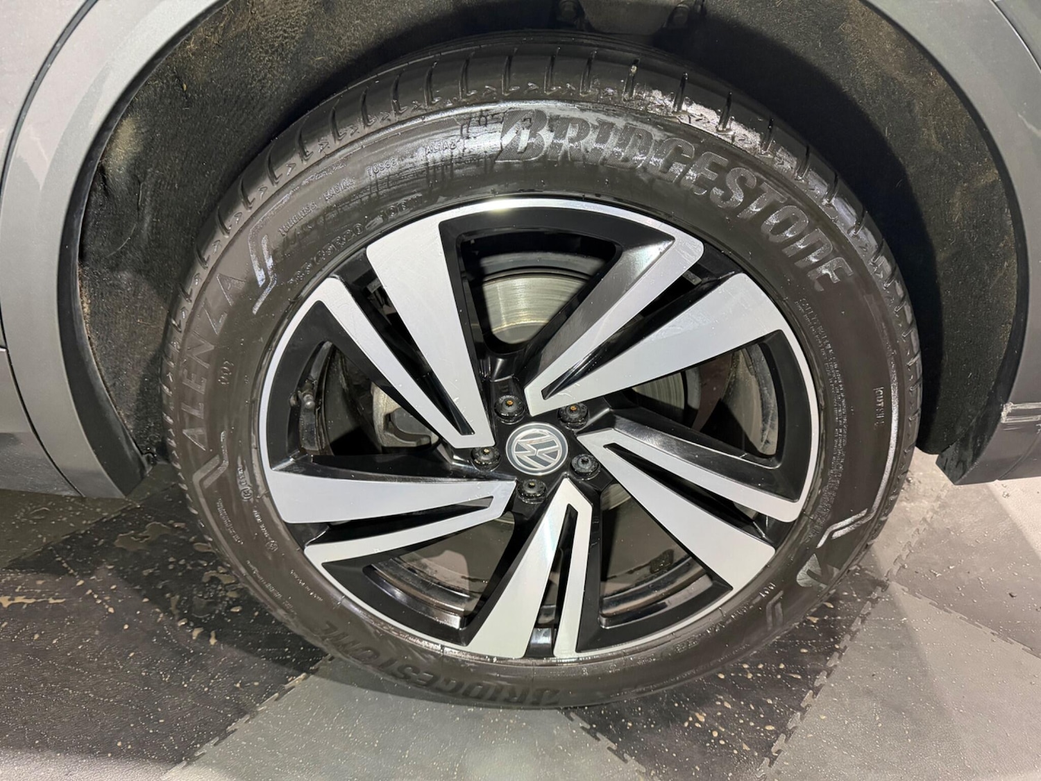 Used Volkswagen Touareg 2018 for sale - 77305969: Photo 30