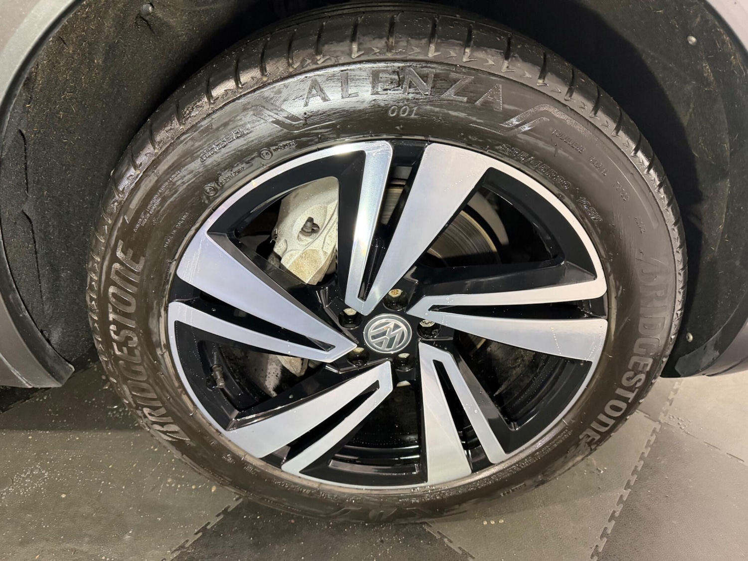 Used Volkswagen Touareg 2018 for sale - 77305969: Photo 32