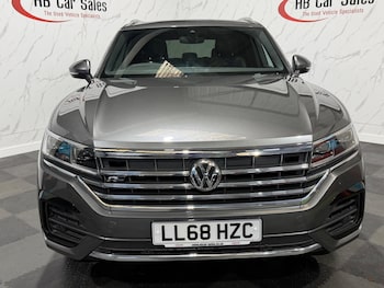 Used Volkswagen Touareg 2018 for sale - 77305969: Photo