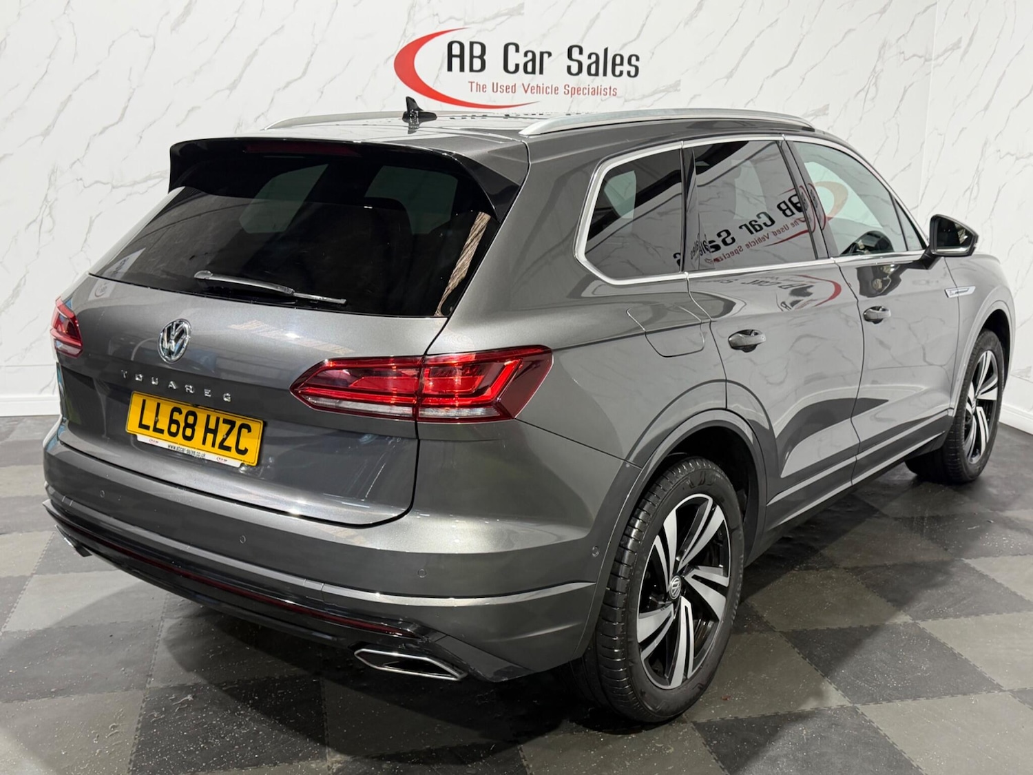 Used Volkswagen Touareg 2018 for sale - 77305969: Photo 9
