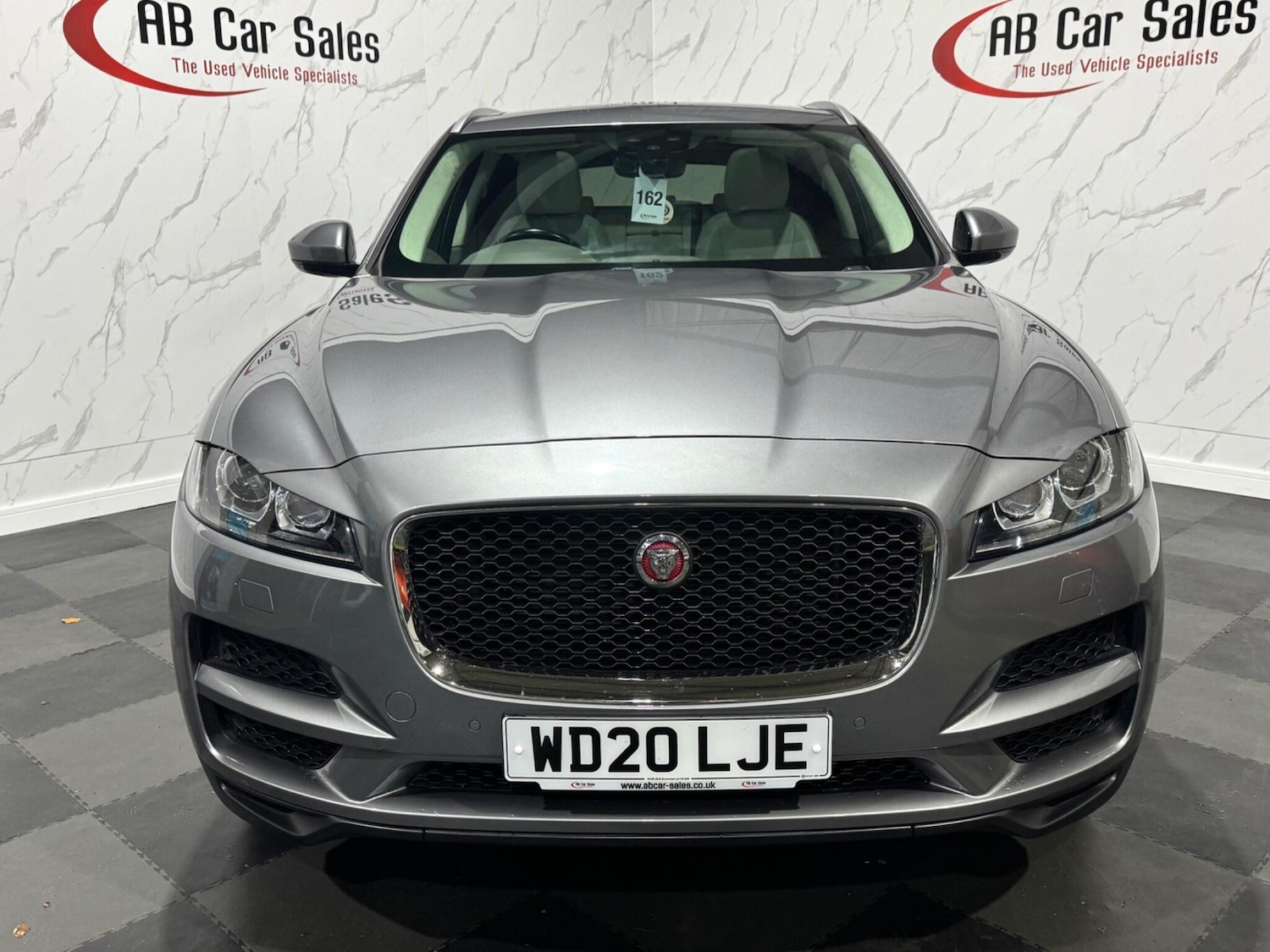 Used Jaguar F-Pace 2020 for sale - 76457939: Photo 3