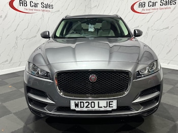 Used Jaguar F-Pace 2020 for sale - 76457939: Photo