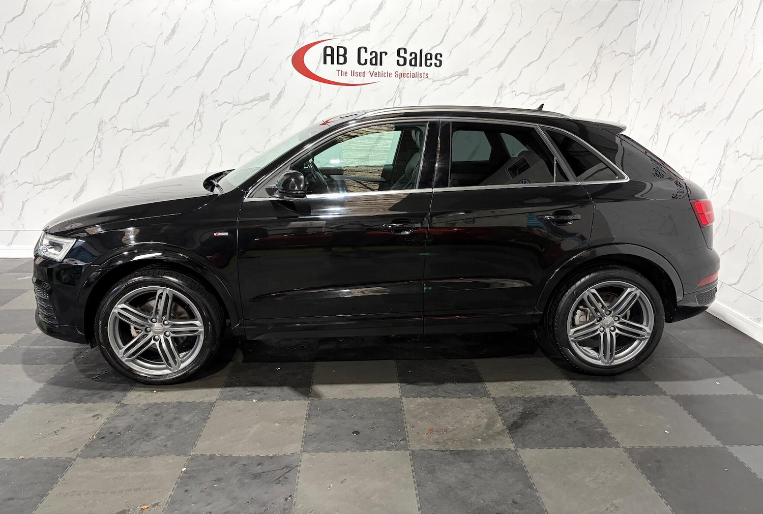 Used Audi Q3 2015 for sale - 76336495: Photo 5