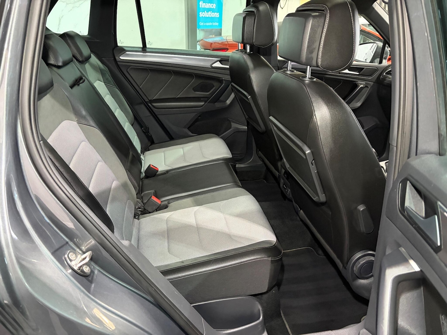 Used Volkswagen Tiguan 2018 for sale - 76399028: Photo 17