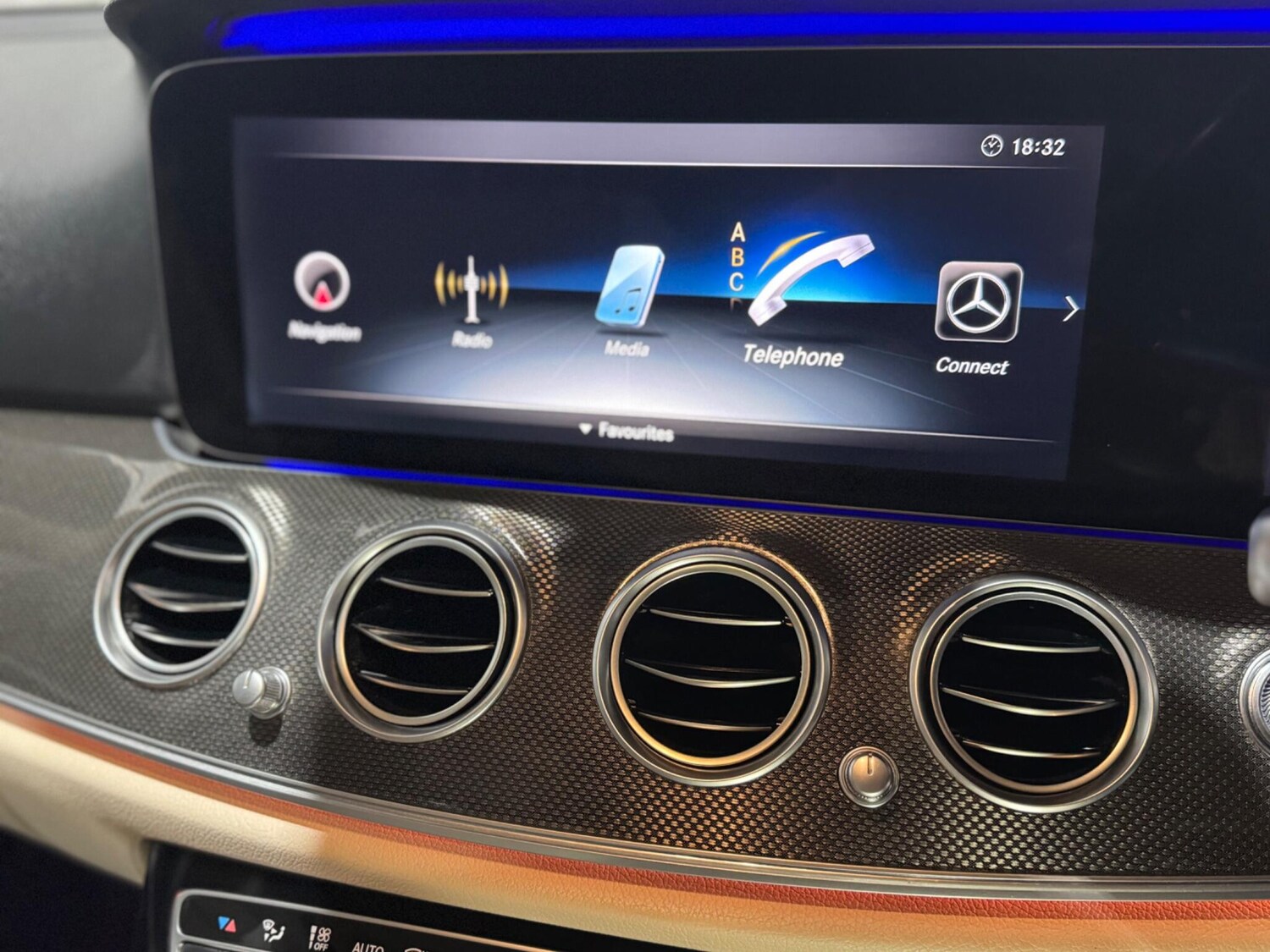 Used Mercedes-Benz E Class 2017 for sale - 76573086: Photo 21