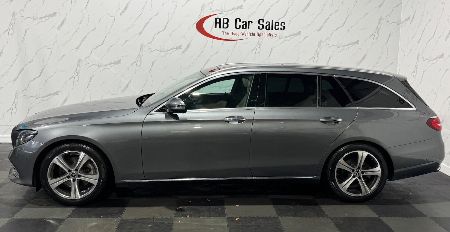 Used Mercedes-Benz E Class 2017 for sale - 76573086: Photo 3