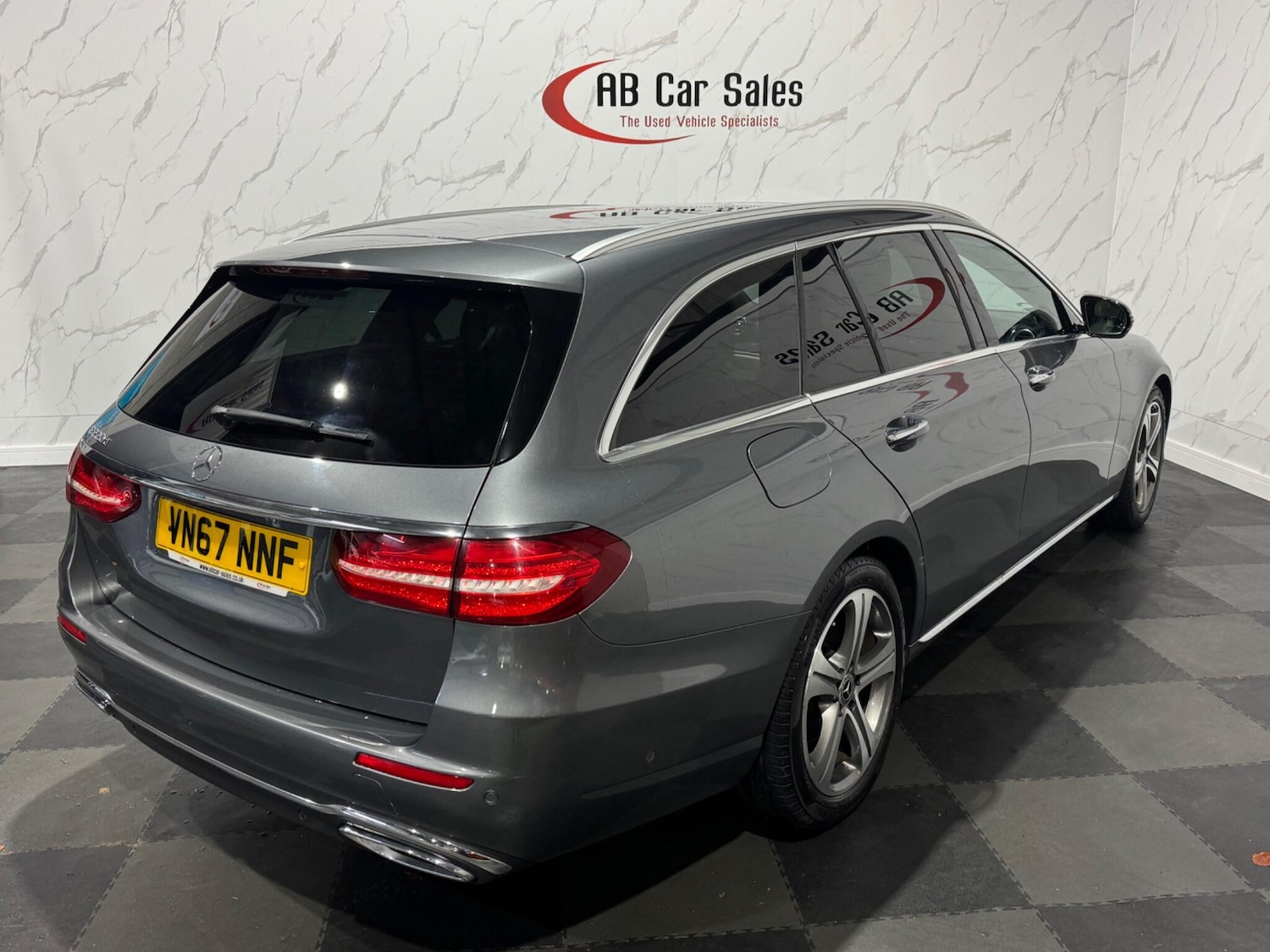 Used Mercedes-Benz E Class 2017 for sale - 76573086: Photo 9