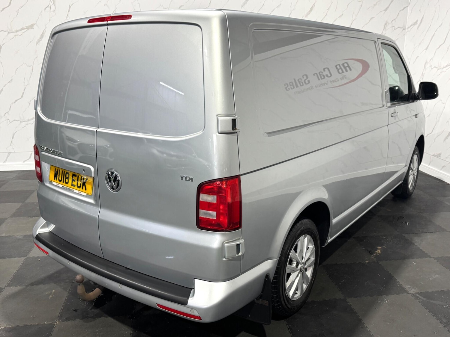 Used Volkswagen Transporter 2018 for sale - 76398320: Photo 9