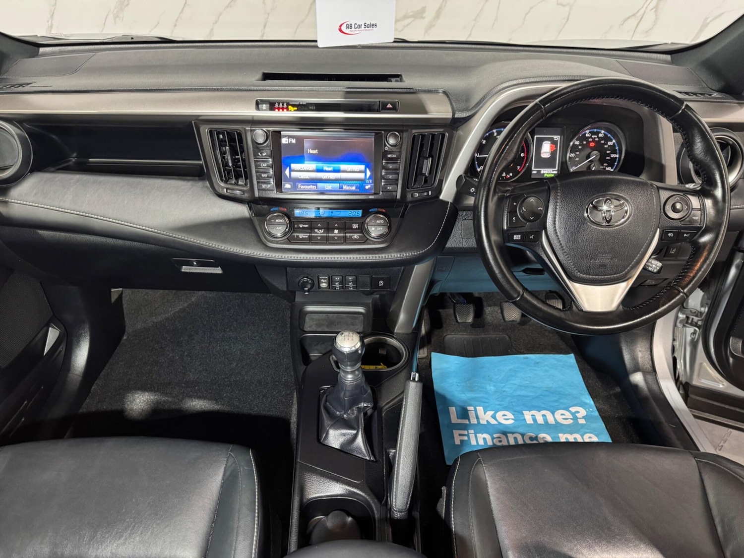 Used Toyota RAV4 2018 for sale - 76381115: Photo 16