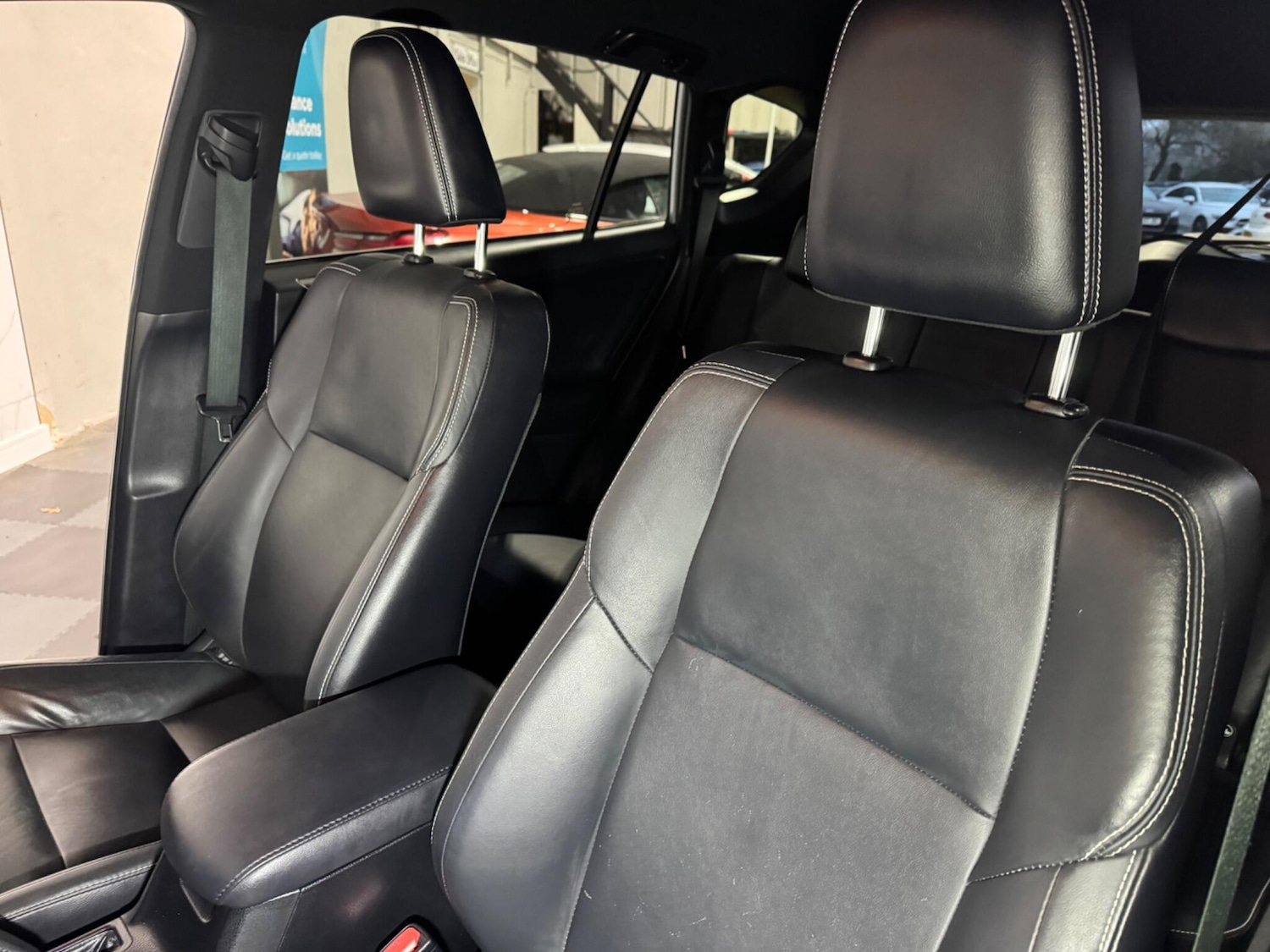 Used Toyota RAV4 2018 for sale - 76381115: Photo 22
