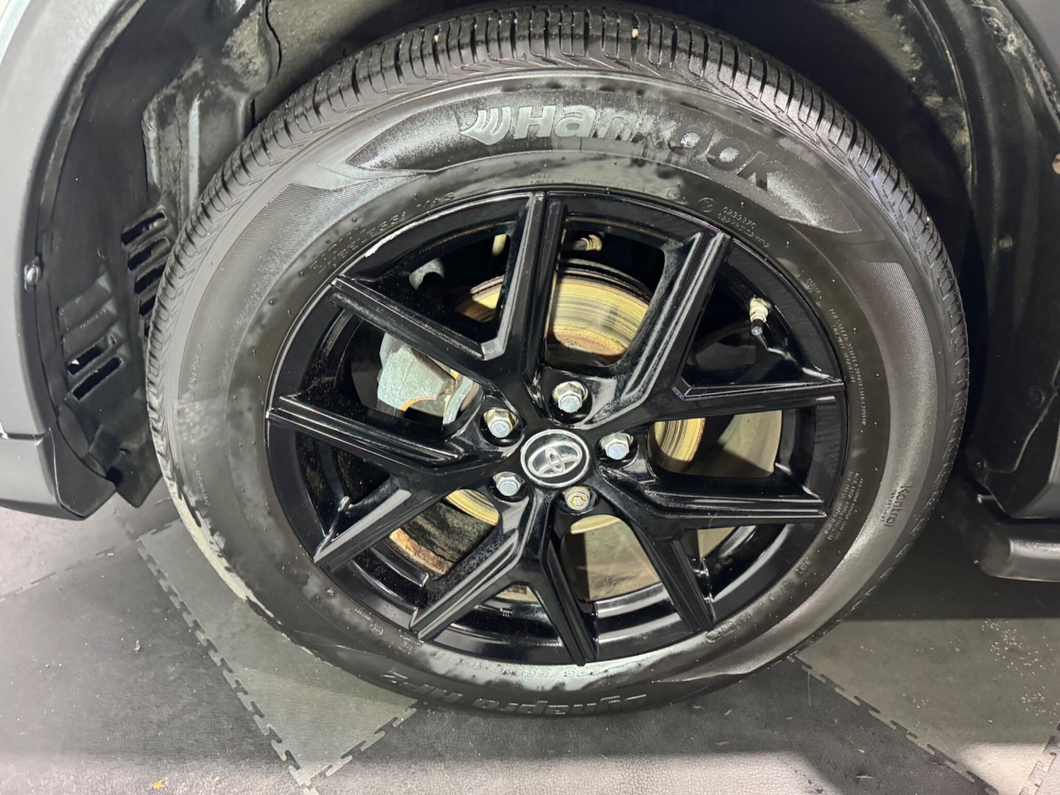 Used Toyota RAV4 2018 for sale - 76381115: Photo 28