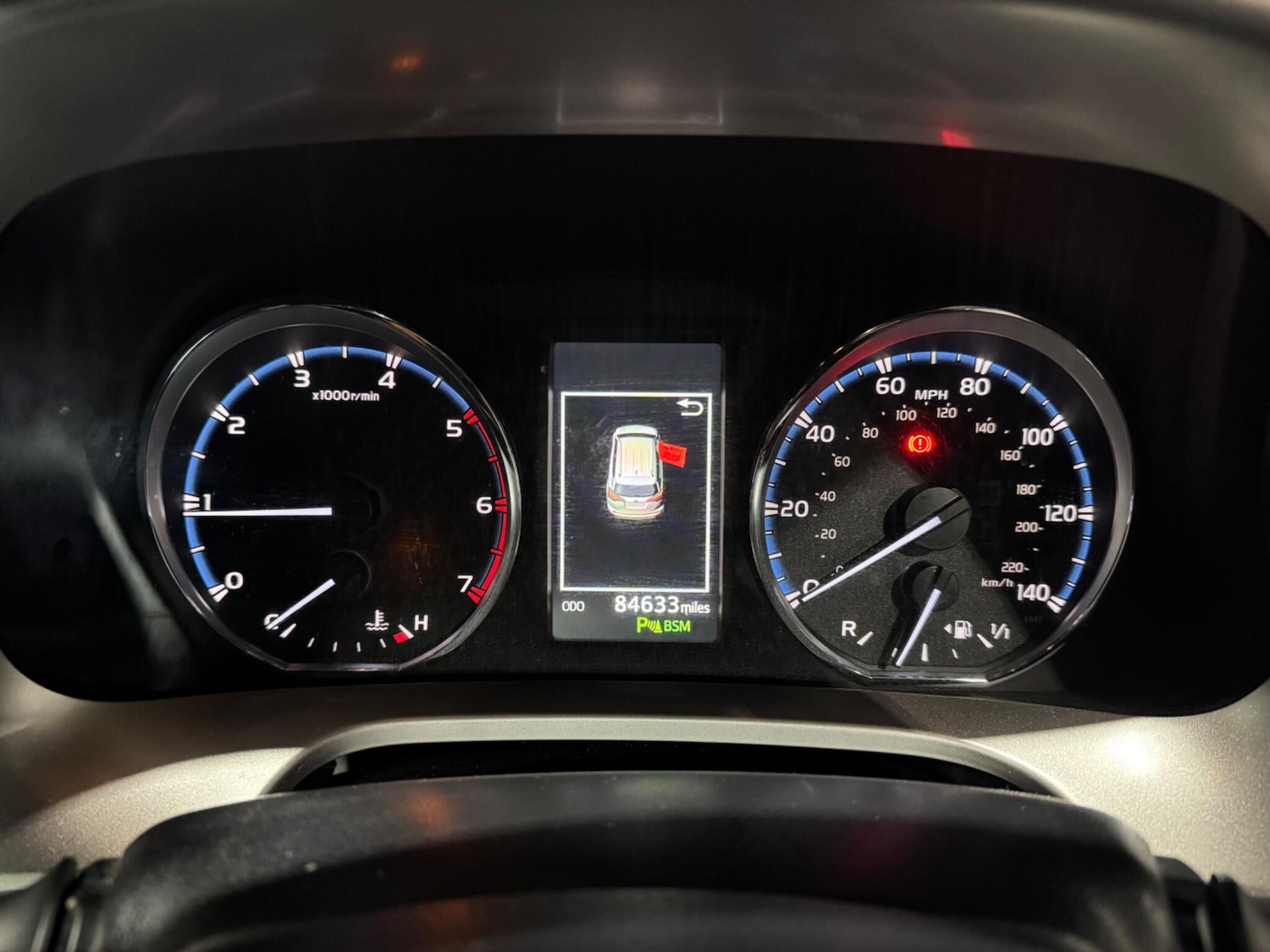 Used Toyota RAV4 2018 for sale - 76381115: Photo 32