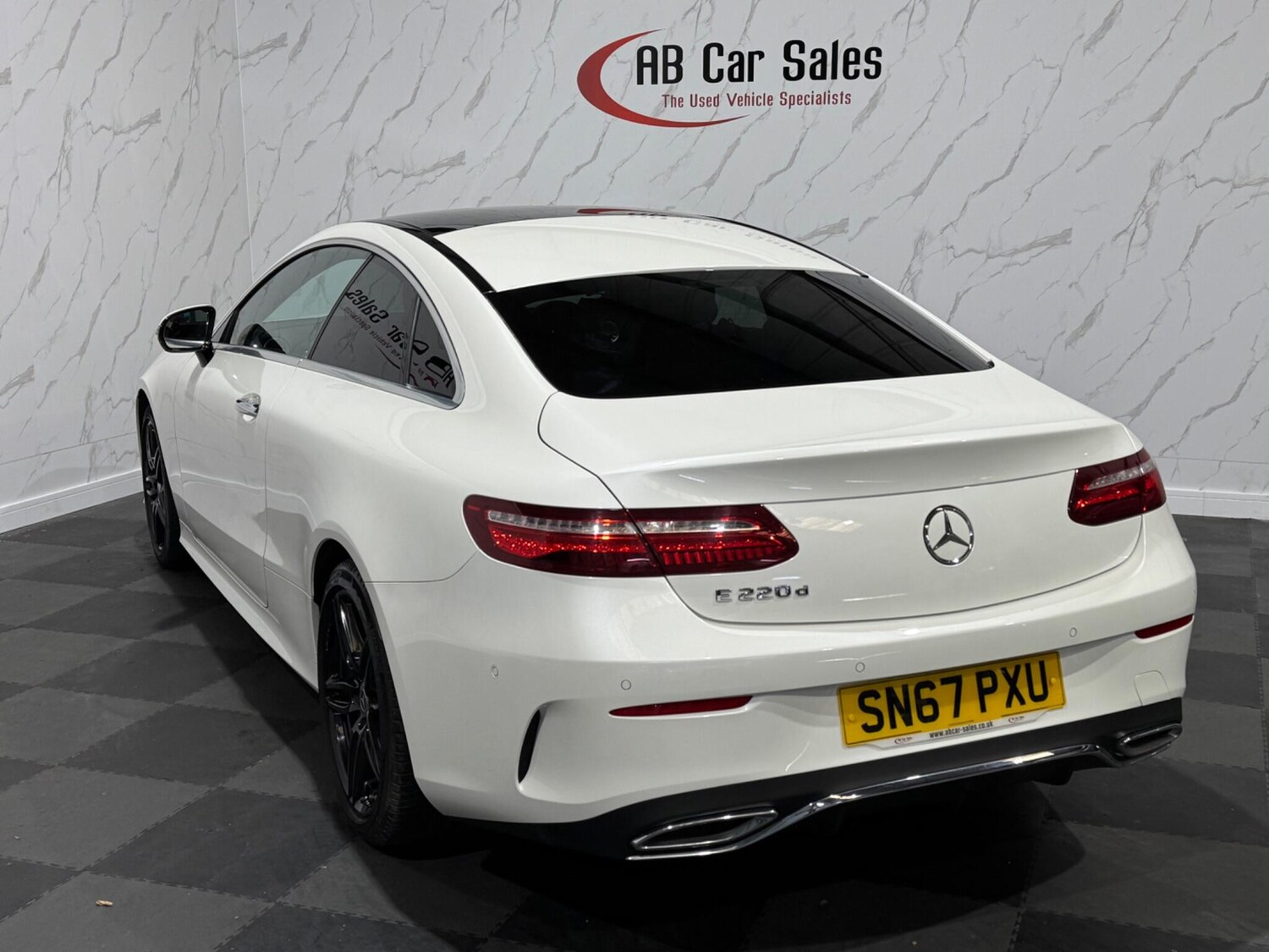 Used Mercedes-Benz E Class 2017 for sale - 77799297: Photo 10