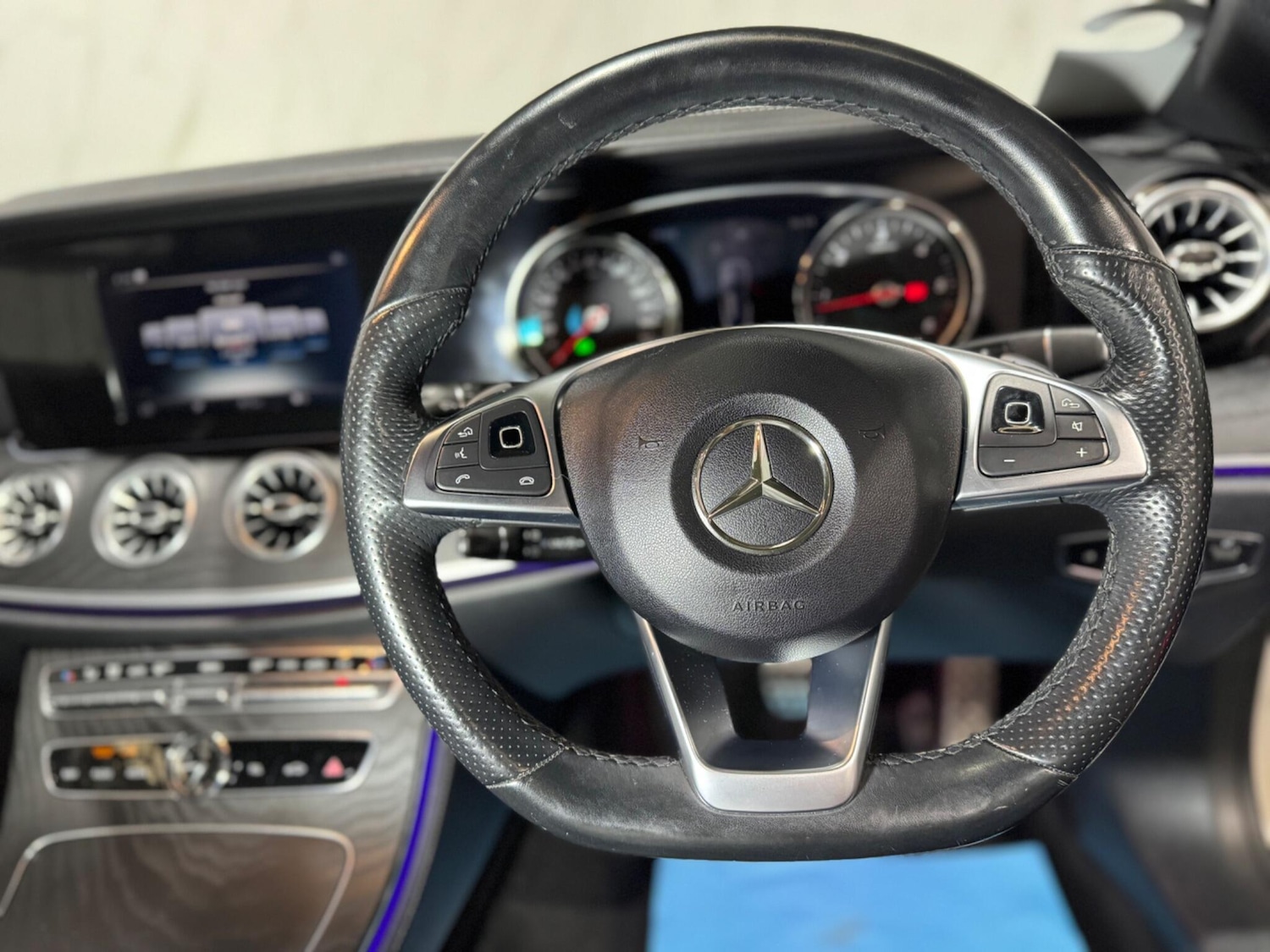 Used Mercedes-Benz E Class 2017 for sale - 77799297: Photo 23