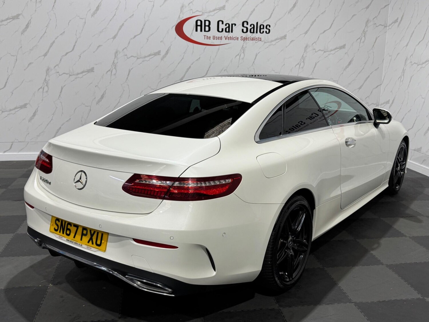 Used Mercedes-Benz E Class 2017 for sale - 77799297: Photo 7