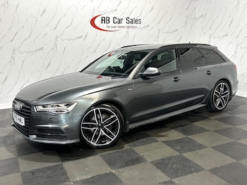 2015 (15) - 2.0 TDI Ultra Black Edition 5dr S Tronic
