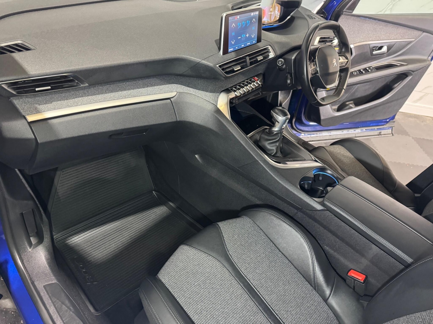 Used Peugeot 3008 2019 for sale - 76377740: Photo 21