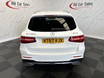 Used Mercedes-Benz GLC 2018 for sale - 76060302: Photo 4
