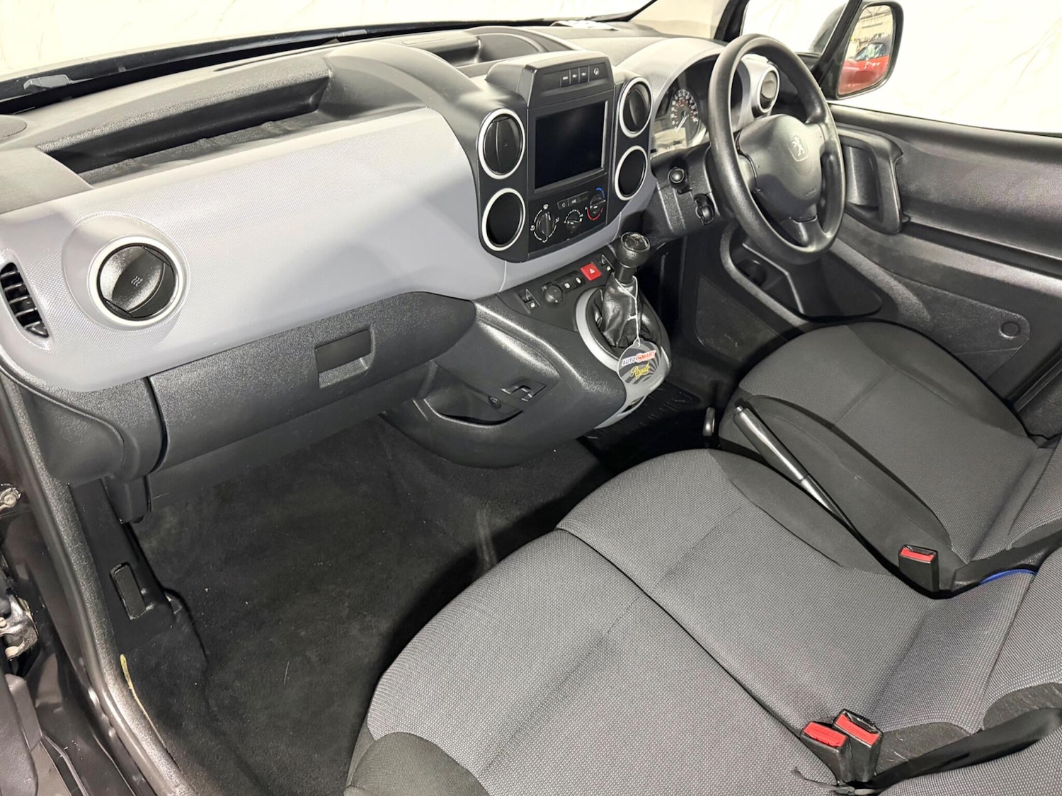 Used Peugeot Partner 2018 for sale - 77119969: Photo 18