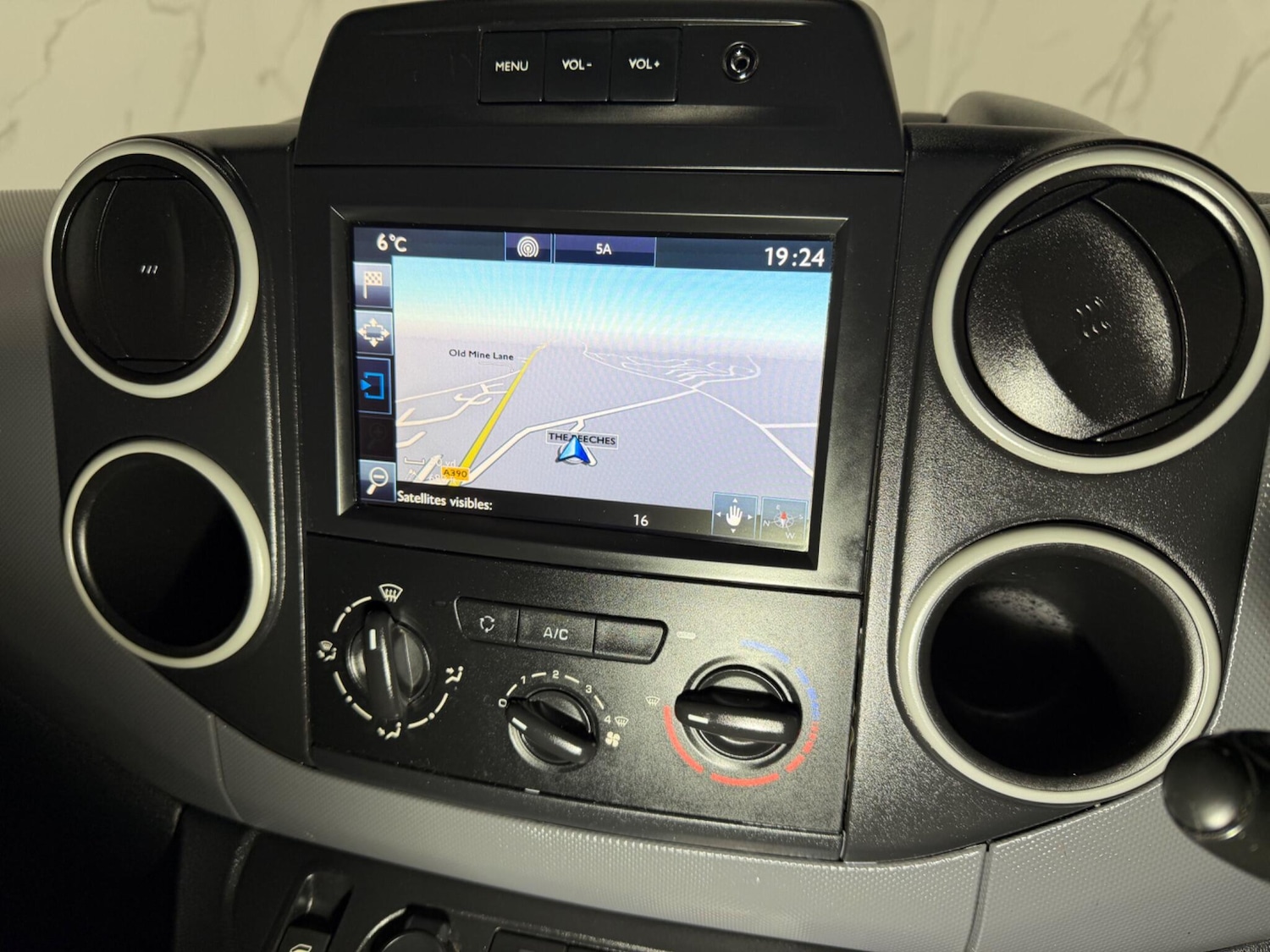 Used Peugeot Partner 2018 for sale - 77119969: Photo 23