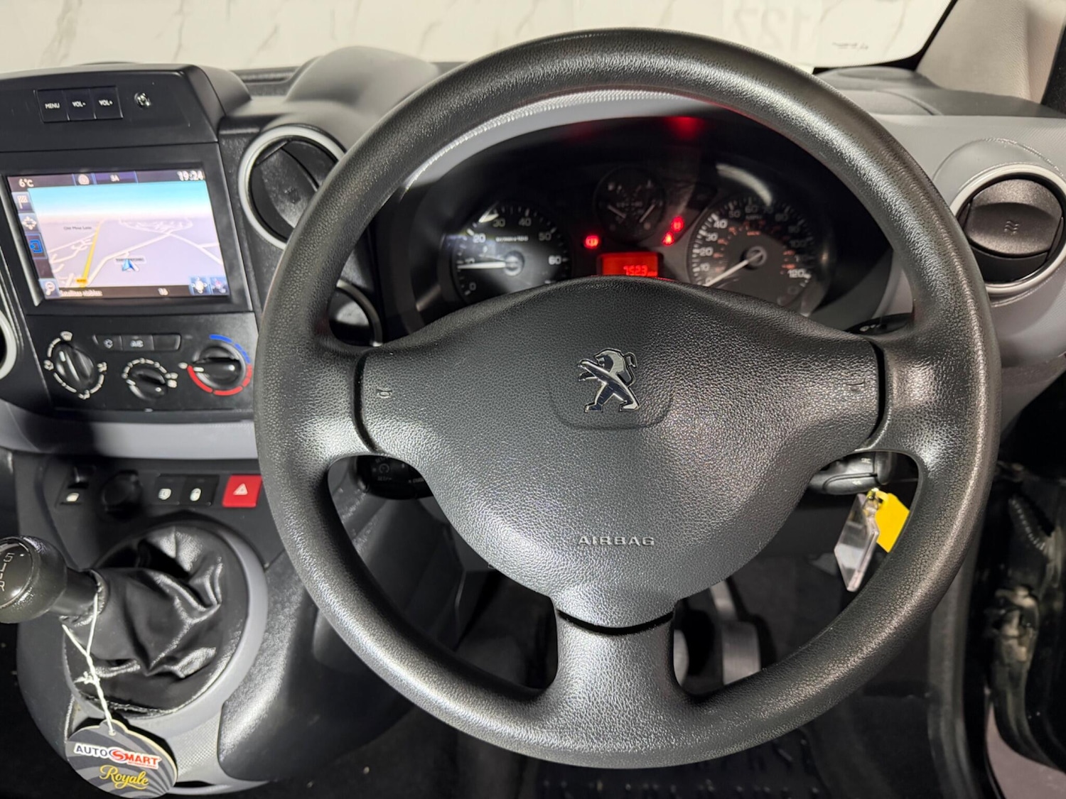 Used Peugeot Partner 2018 for sale - 77119969: Photo 24