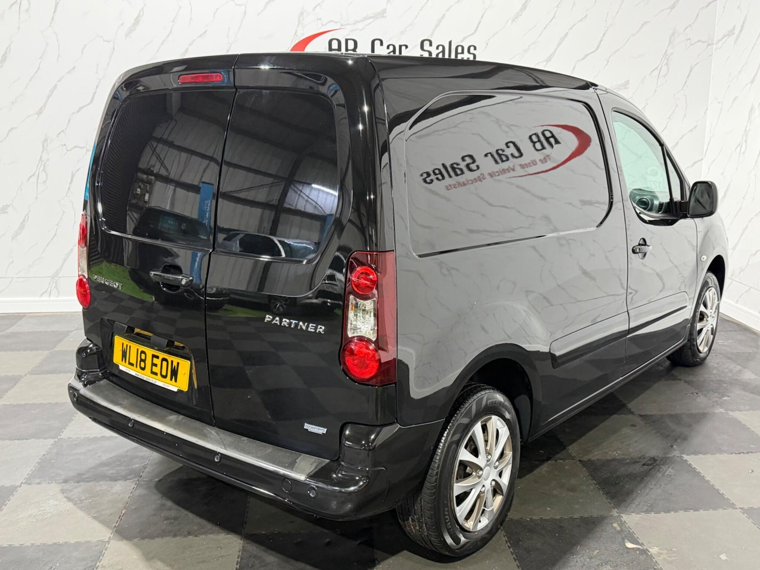 Used Peugeot Partner 2018 for sale - 77119969: Photo 9