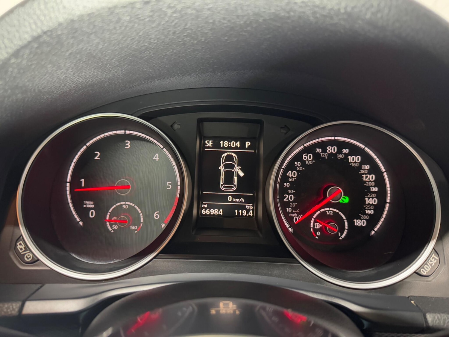 Used Volkswagen Scirocco 2015 for sale - 76094299: Photo 28