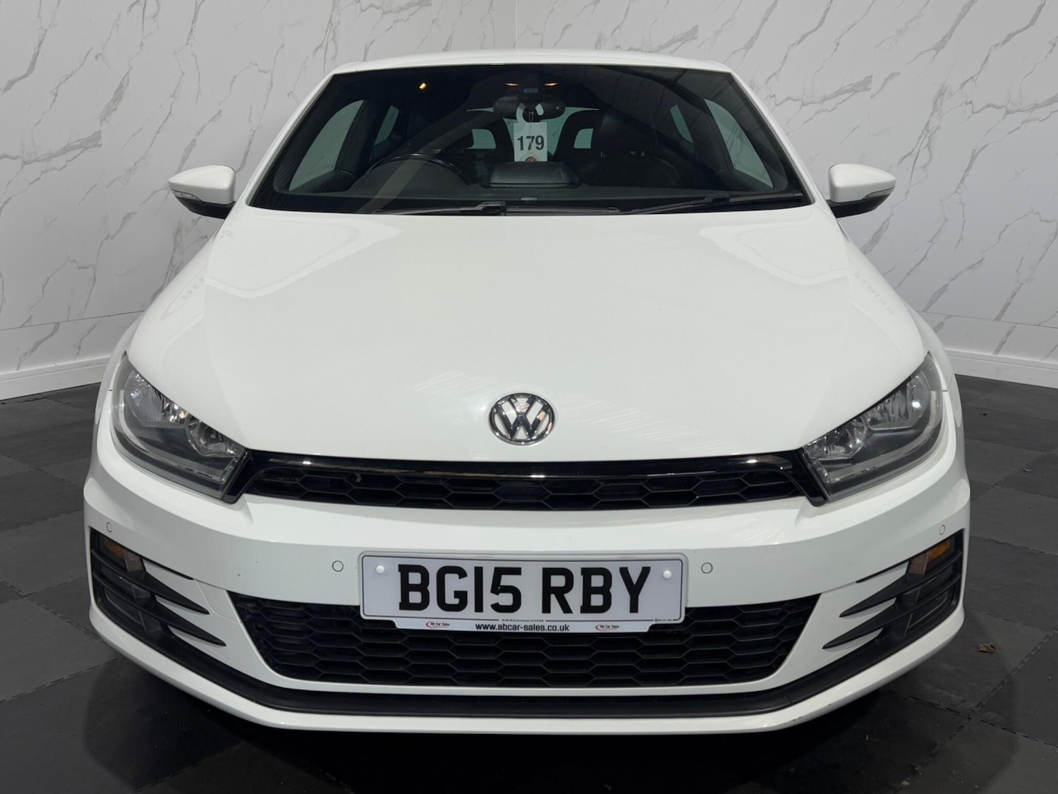 Used Volkswagen Scirocco 2015 for sale - 76094299: Photo 3