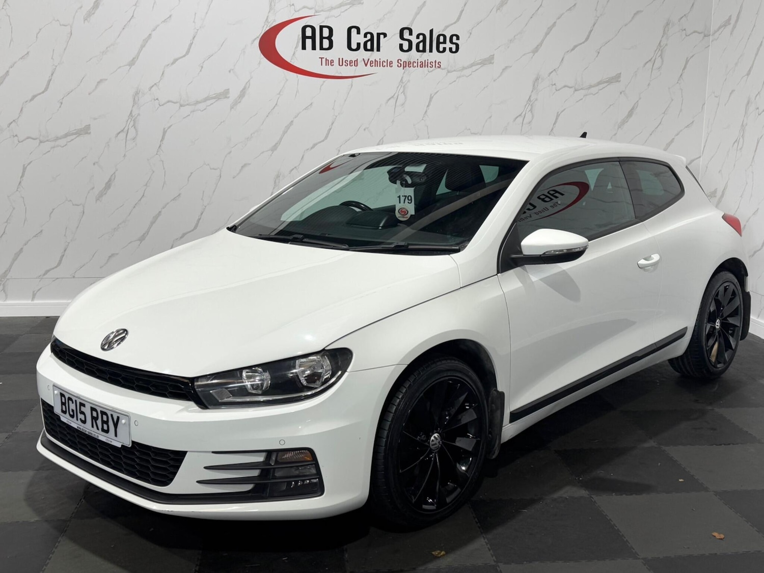 Used Volkswagen Scirocco 2015 for sale - 76094299: Photo 6