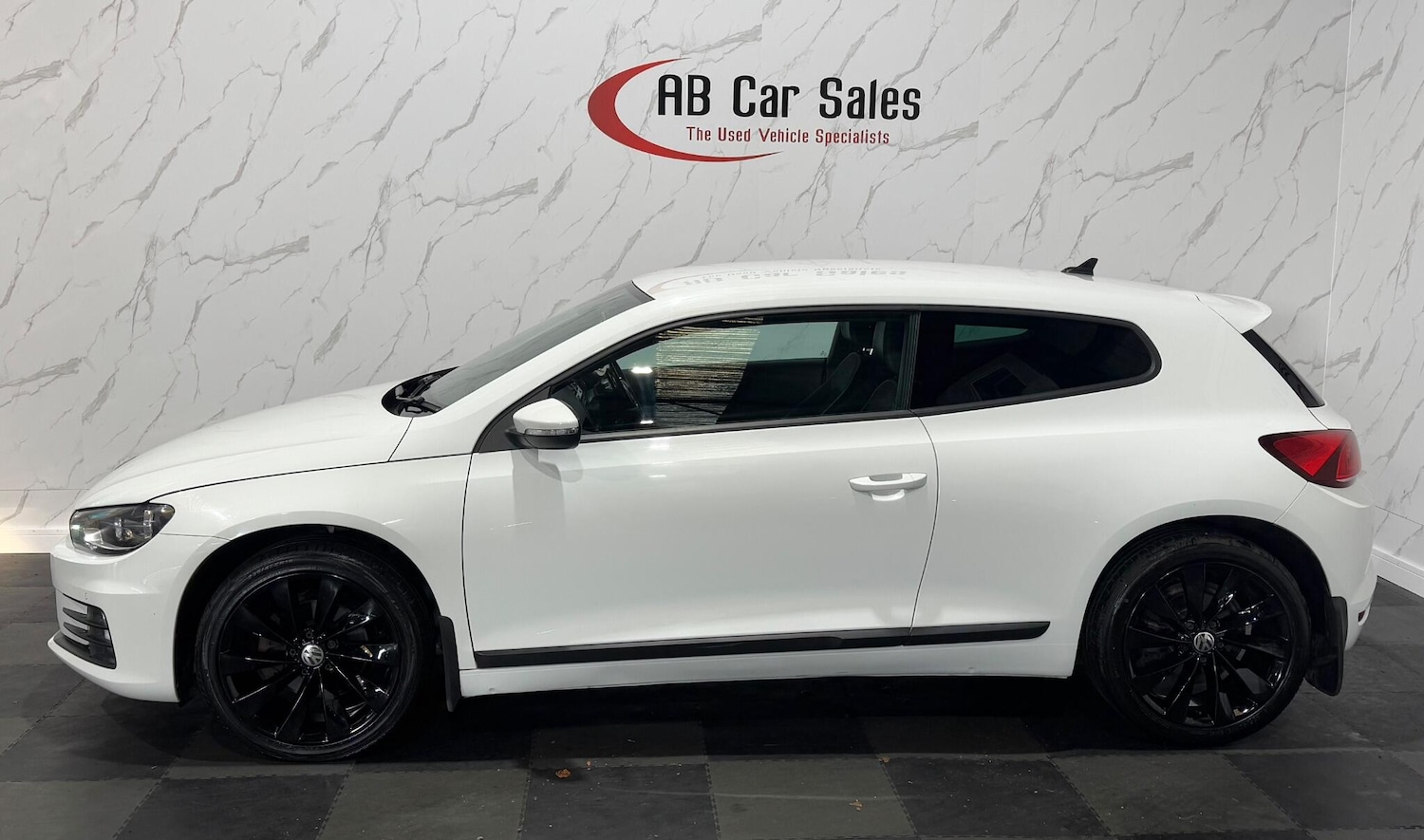 Used Volkswagen Scirocco 2015 for sale - 76094299: Photo 7