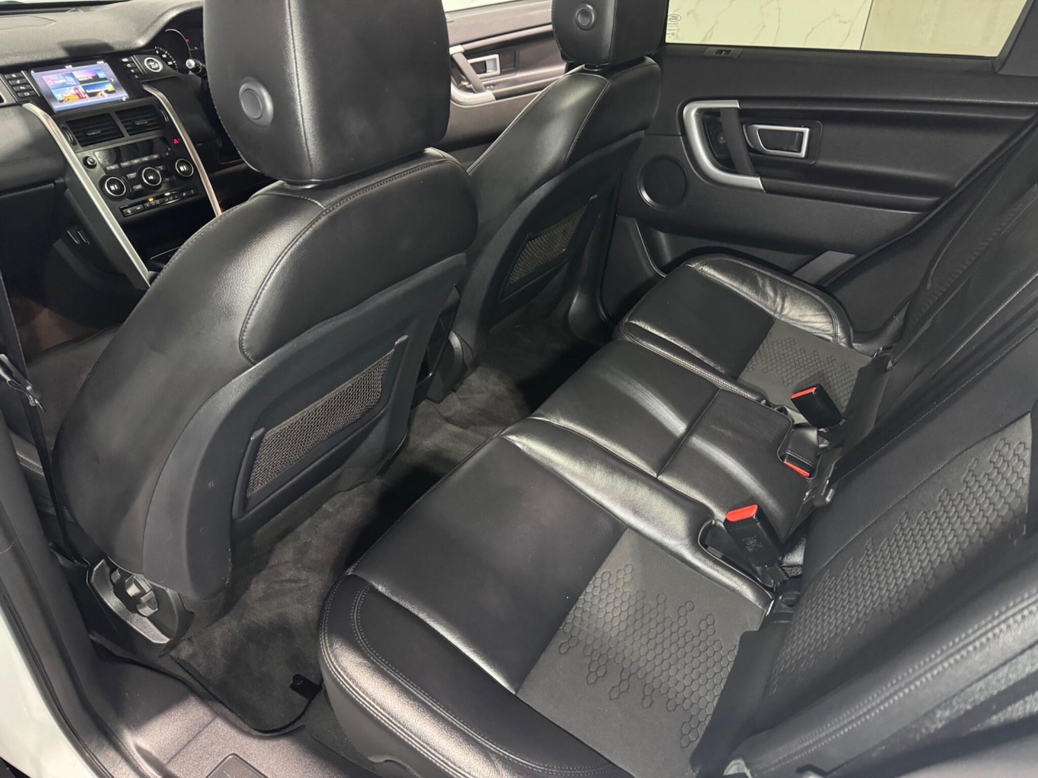 Used Land Rover Discovery Sport 2018 for sale - 76714777: Photo 20