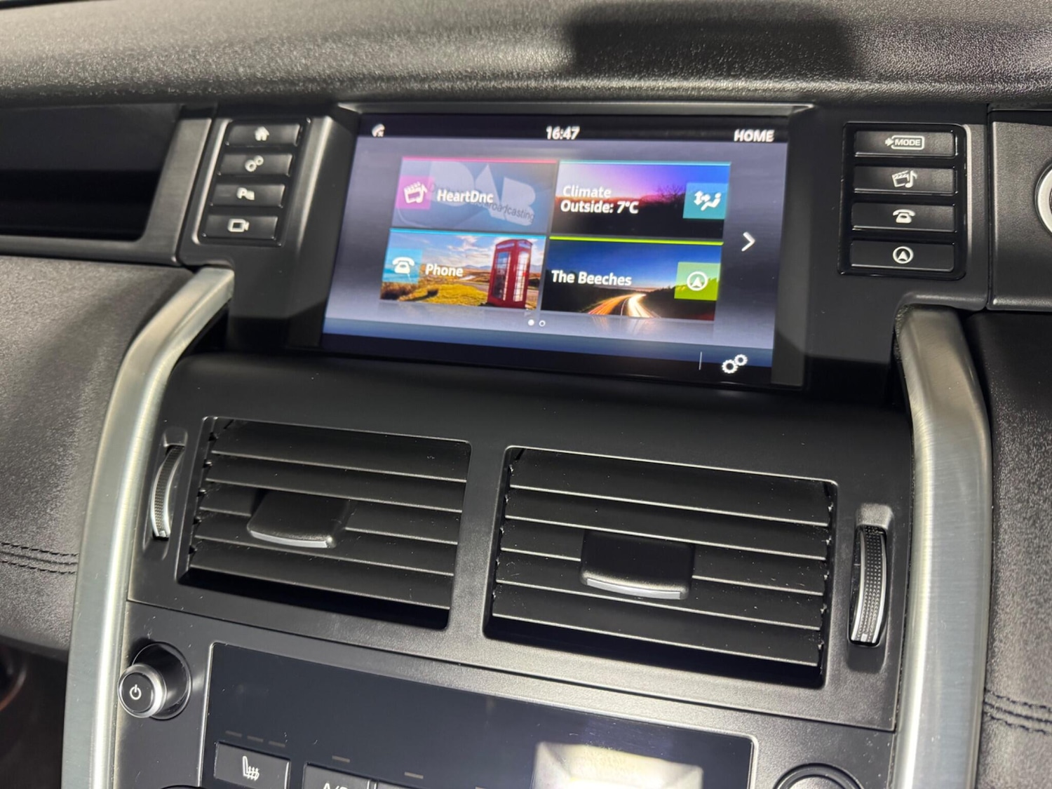 Used Land Rover Discovery Sport 2018 for sale - 76714777: Photo 28