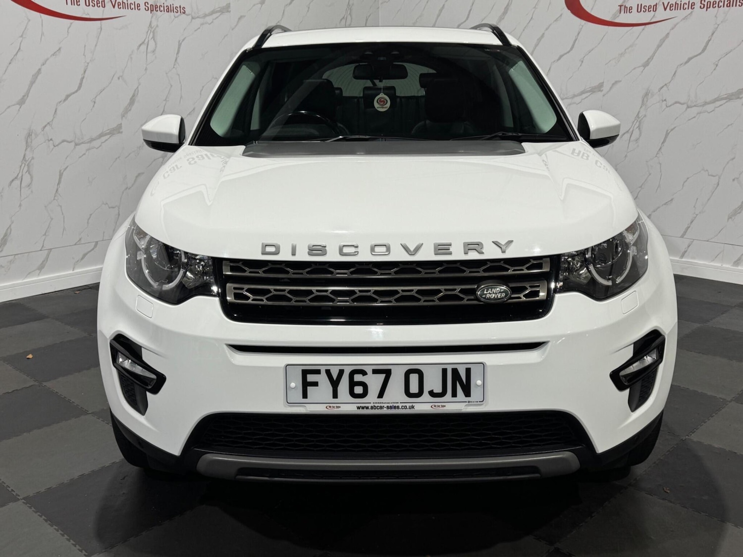 Used Land Rover Discovery Sport 2018 for sale - 76714777: Photo 3
