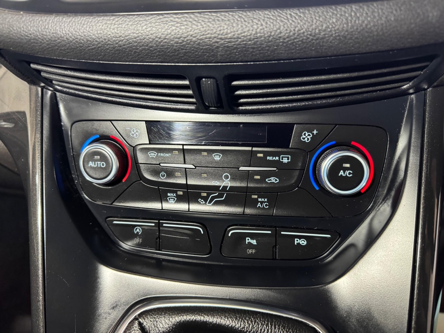 Used Ford Kuga 2019 for sale - 76990316: Photo 25