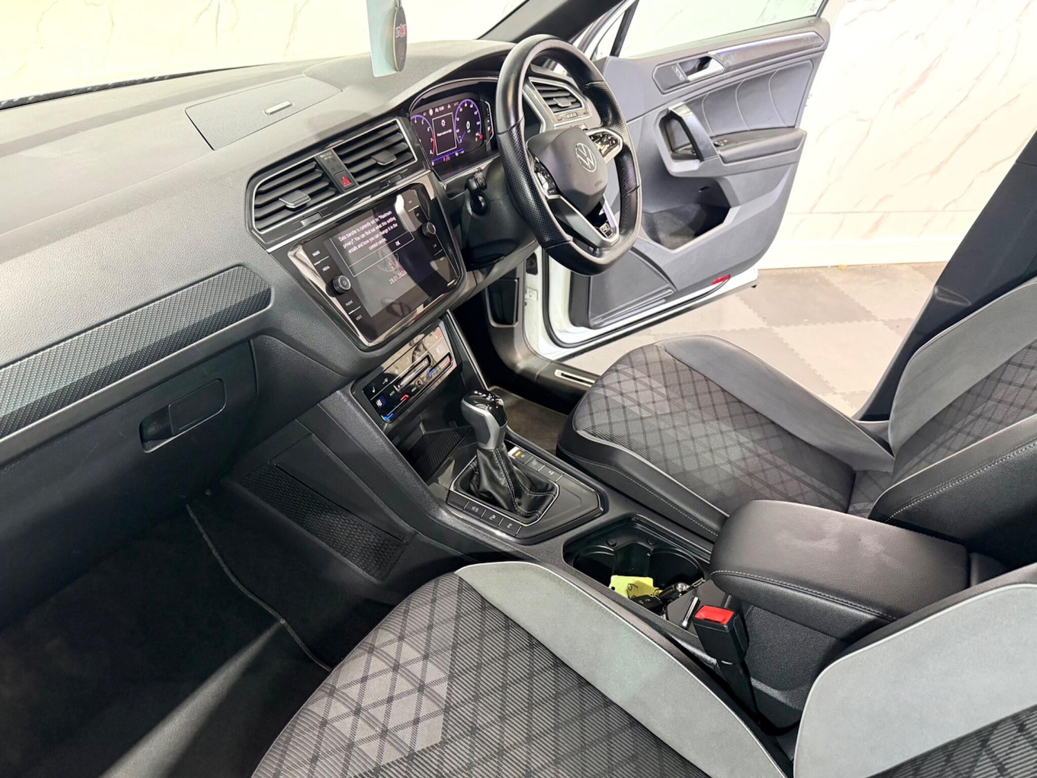 Used Volkswagen Tiguan 2020 for sale - 77376593: Photo 21