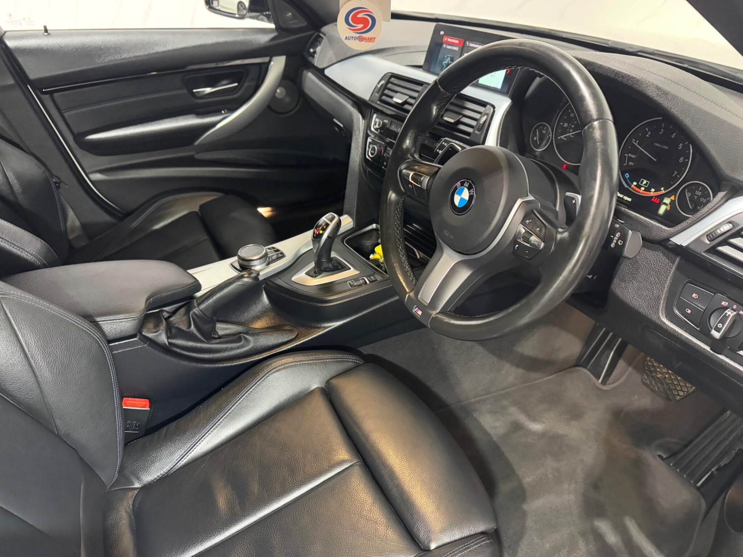 Used BMW 3 Series 2019 for sale - 76094232: Photo 11