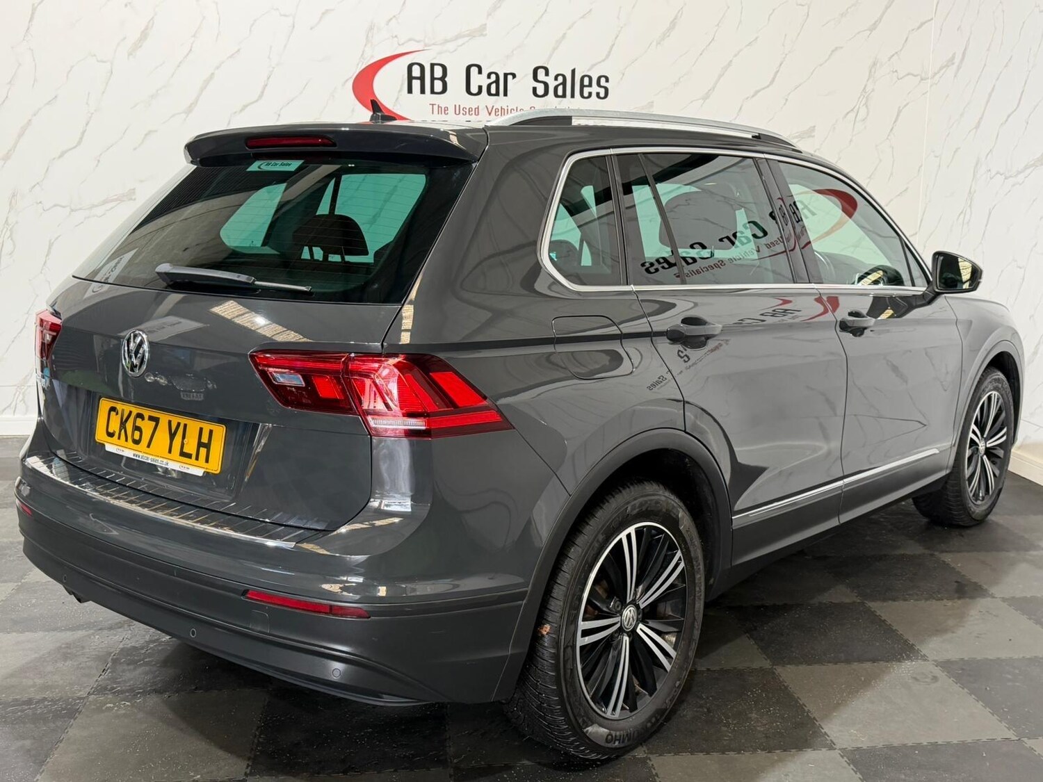 Used Volkswagen Tiguan for sale - 77670478: Photo 10